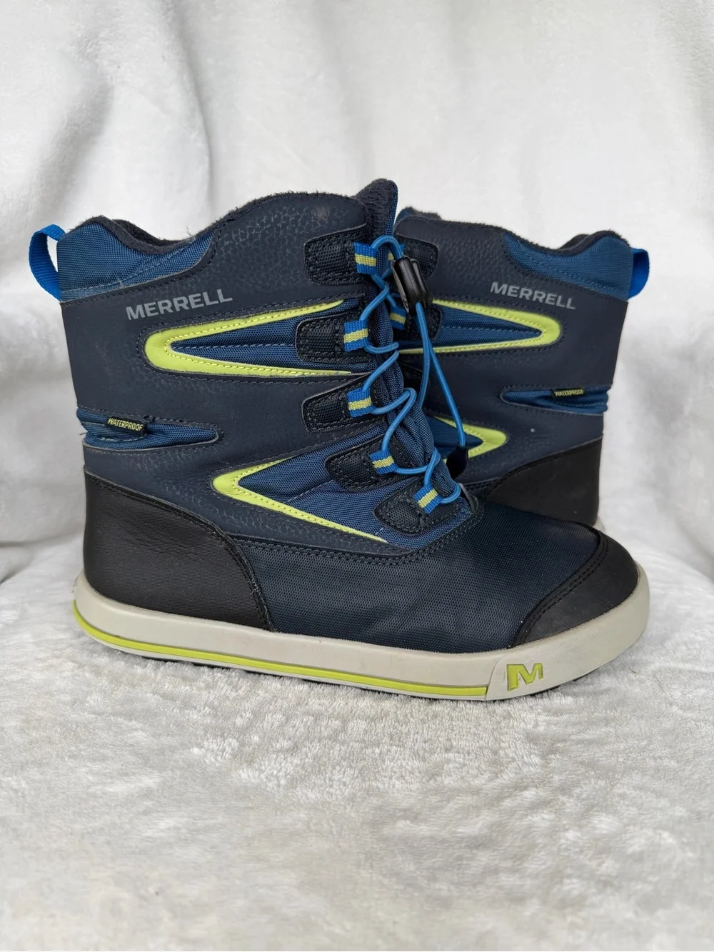 Merrell Kids Navy and Lime Accent Winter Boots 6